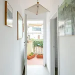Daire Bright Penthouse Downtown *