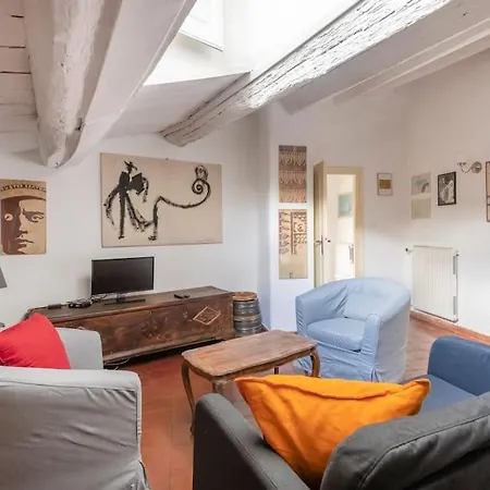 Bright Penthouse Downtown Daire Roma