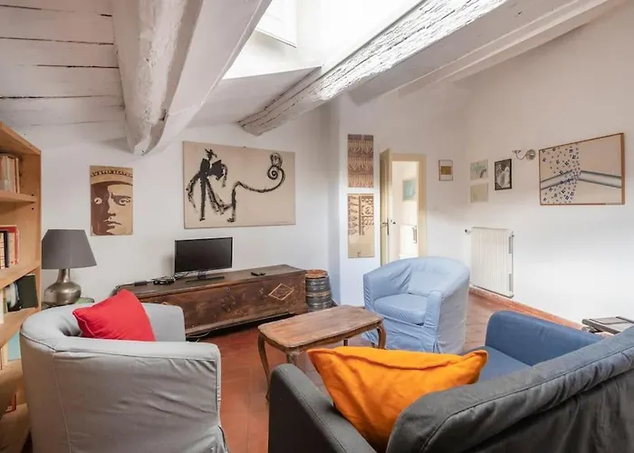 Bright Penthouse Downtown Daire Roma
