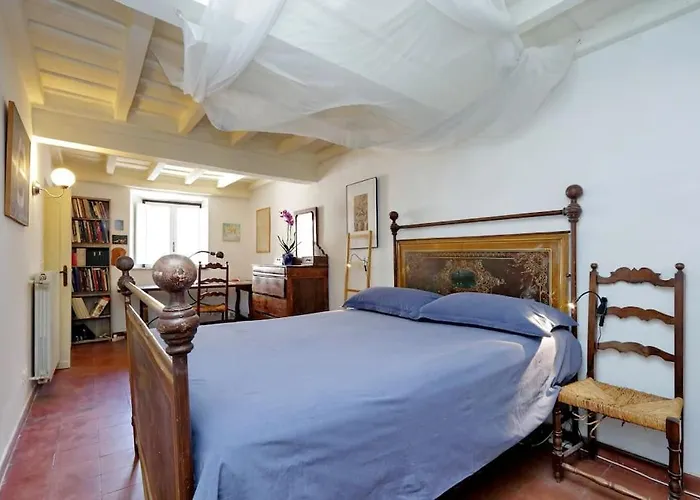 Bright Penthouse Downtown Roma